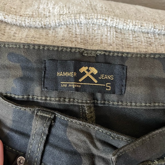 Hammer Jeans - Los Angeles - Size 5 - camo with distress - Picture 2 of 3